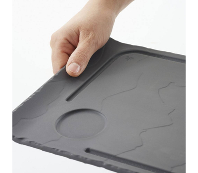  Тарелка прямоугольная для стейка с выемкой Revol Basalt, черный фарфор, 39.5х24х2см, фото 2 
